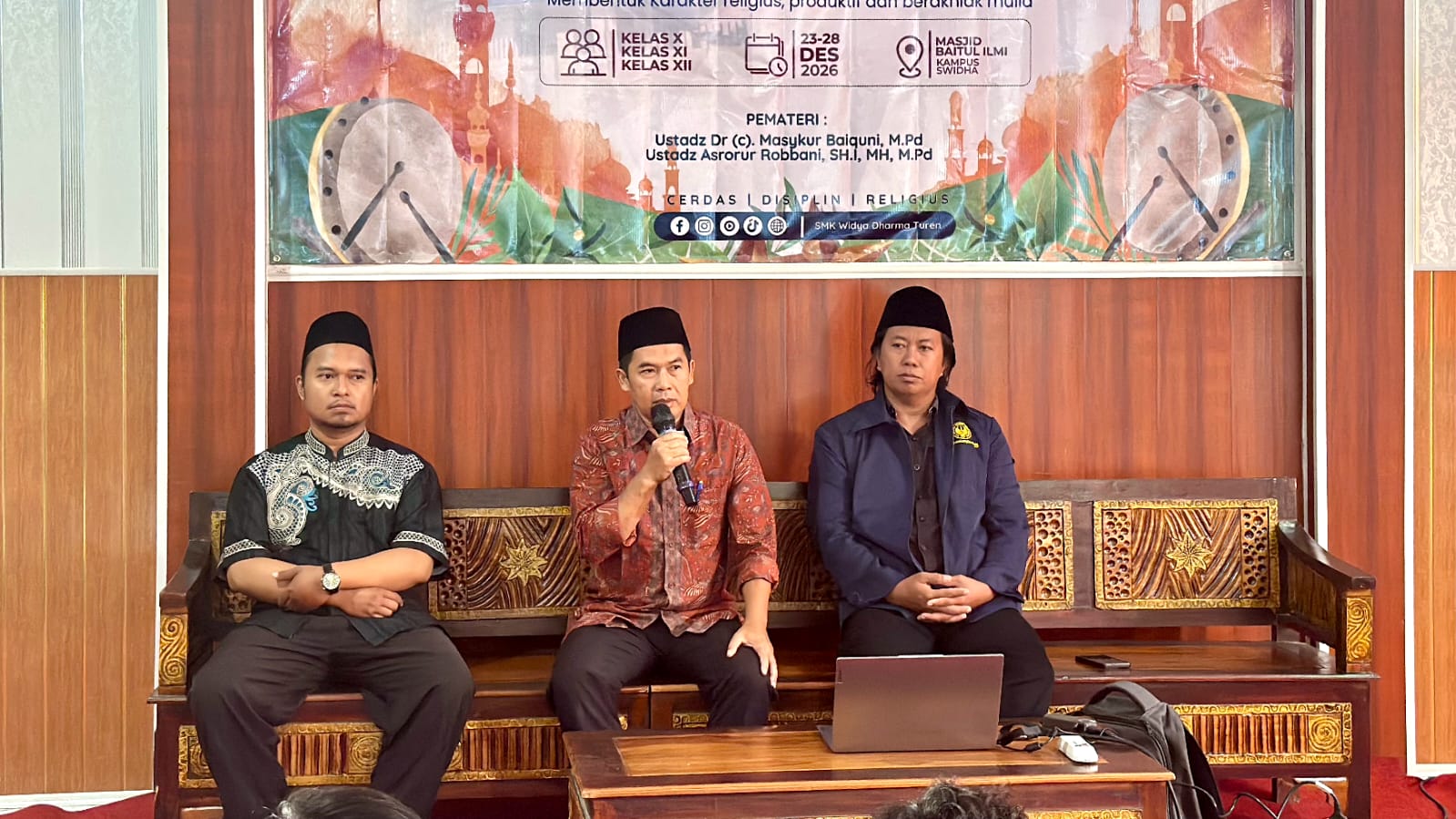 Izzy Isi Seminar “Literasi Shalat dan Puasa” Ramadhan